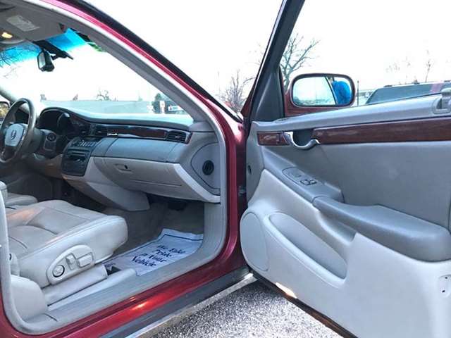 2005 Cadillac Deville 4dr Sedan